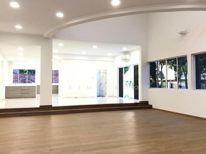 For Rent - Branksome road