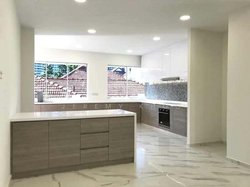 For Rent - Branksome road