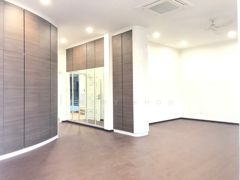 For Rent - Branksome road