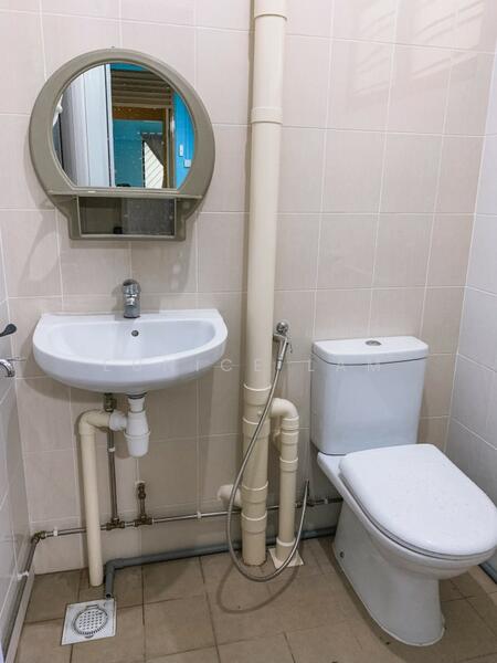 239 Yishun Ring Road, 239 Yishun Ring Road, 2 Bedrooms, 721 sqft, HDB Flat For Rent, by Eunice Lam, 21916415 - PropertyGuru.com.sg