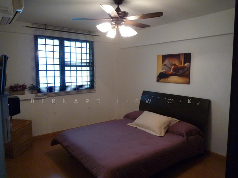 Master Bedroom with Queen size Bed