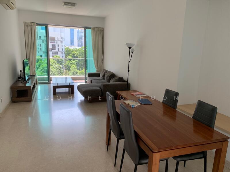 Spacious and airy living and dining area