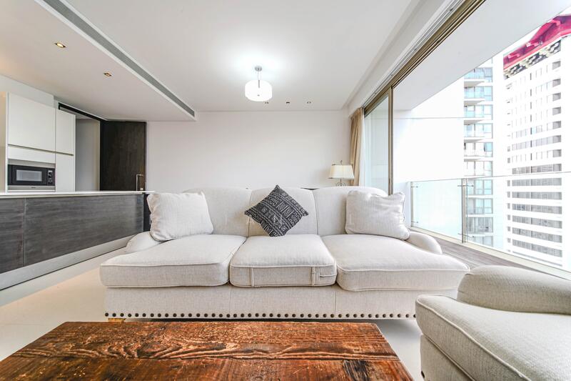 Scotts Square, 8 Scotts Road, 3 Bedrooms, 1,248 sqft, Apartment For Rent, by Deliana Lee, 21927079 - PropertyGuru.com.sg