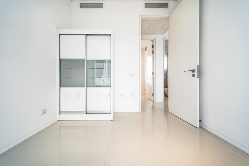 Scotts Square, 8 Scotts Road, 3 Bedrooms, 1,248 sqft, Apartment For Rent, by Deliana Lee, 21927079 - PropertyGuru.com.sg