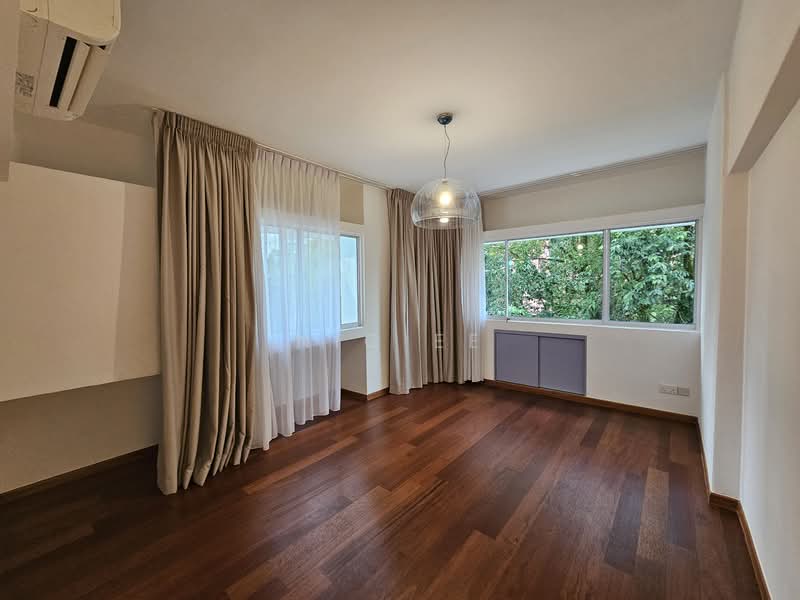 Leonie Towers, 20 Leonie Hill, 3 Bedrooms, 2,938 sqft, Apartment For Rent, by Nic Ee, 21934738 - Bedroom with Attached Bathroom on Lower Floor - PropertyGuru.com.sg