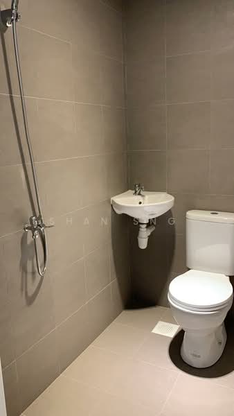 CT Foodchain, 200 Pandan Loop, 3,541 sqft, Factory / Workshop (B2) For Sale, by Shan Sng, 21936621 - CommercialGuru.com.sg