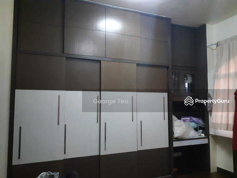 Full Size Wardrobe 