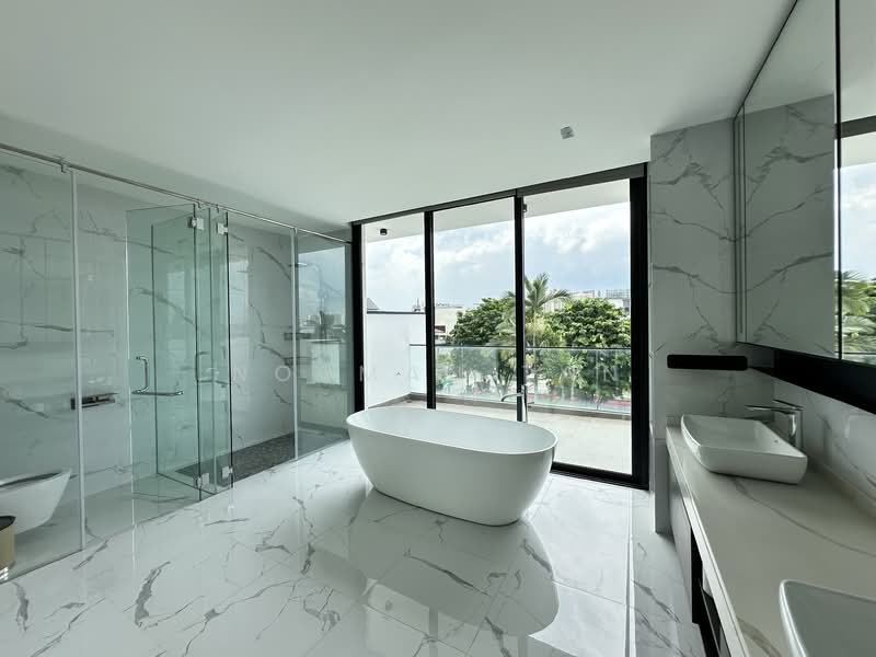 Jalan Jarak, Jalan Jarak, 6 Bedrooms, 6,080 sqft, Semi-Detached House For Sale, by Norman Tan, 21939960 - PropertyGuru.com.sg