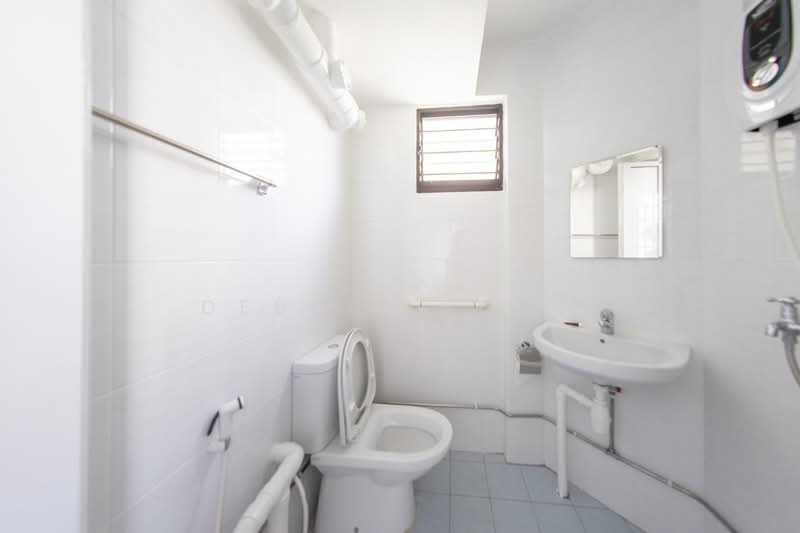 110 Jurong East Street 13, 110 Jurong East Street 13, 2 Bedrooms, 731 sqft, HDB Flat For Rent, by Debbie Hoon, 21940527 - PropertyGuru.com.sg