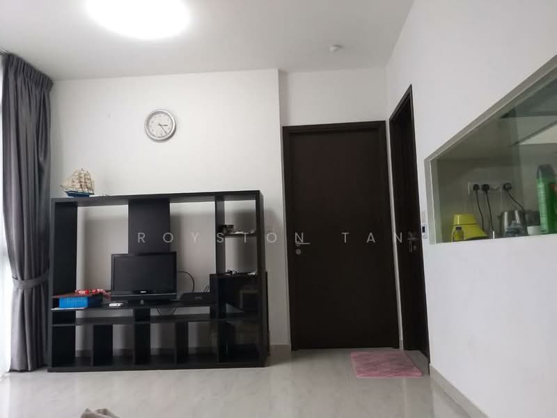 Symphony Suites, 3 Yishun Close, 2 Bedrooms, 689 sqft, Condominium For Rent, by Royston Chen 陈万喜, 21942346 - PropertyGuru.com.sg