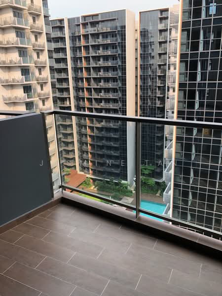 Lake Grande, 8 Jurong Lake Link, 2 Bedrooms, 517 sqft, Condominium For Rent, by Jasmine Tan, 21946681 - Balcony - PropertyGuru.com.sg