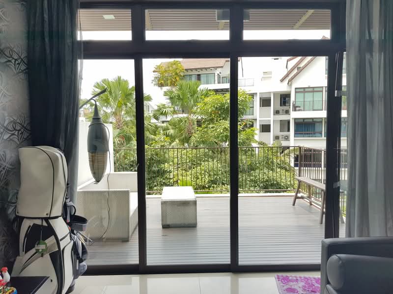Varsity Park Condominium, 34 West Coast Road, 3 Bedrooms, 1,496 sqft, Condominium For Rent, by Sarah Yan Loh, 21949869 - PropertyGuru.com.sg