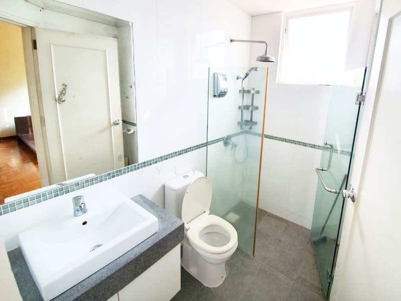 Elias Terrace, Elias Terrace, 6 Bedrooms, 2,350 sqft, Terraced House For Rent, by Joylyn Ho, 21950425 - PropertyGuru.com.sg
