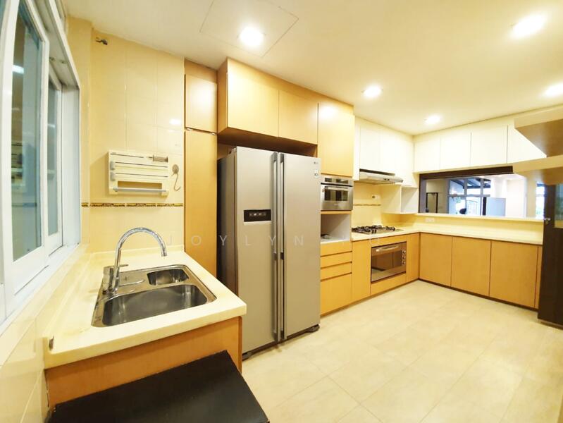 Elias Terrace, Elias Terrace, 6 Bedrooms, 2,350 sqft, Terraced House For Rent, by Joylyn Ho, 21950425 - PropertyGuru.com.sg