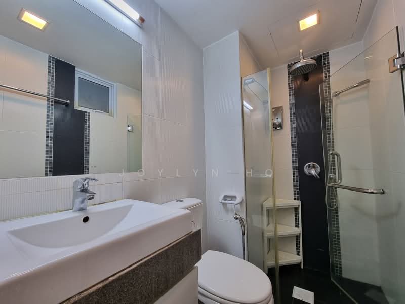 Elias Terrace, Elias Terrace, 6 Bedrooms, 2,350 sqft, Terraced House For Rent, by Joylyn Ho, 21950425 - PropertyGuru.com.sg