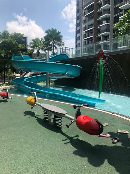 High Park Residences, 23 Fernvale, 3 Bedrooms, 893 sqft, Condominium For Rent, by Eric Tay CK, 21950851 - PropertyGuru.com.sg