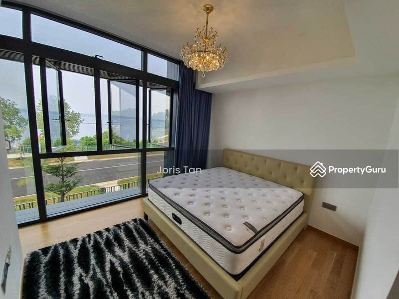 Wake up to sea view every morning