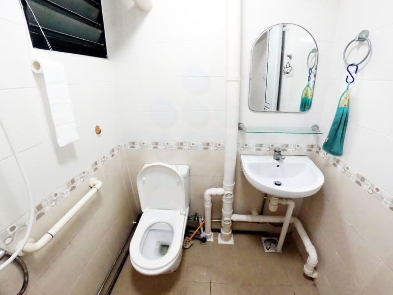 121 Ang Mo Kio Avenue 3, 121 Ang Mo Kio Avenue 3, 2 Bedrooms, 721 sqft, HDB Flat For Rent, by Daryl Lee, 21952526 - PropertyGuru.com.sg