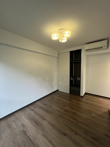 Lake Grande Condominium For Sale at S$ 1,250,000 | PropertyGuru Singapore