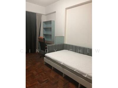 For Rent - Versailles