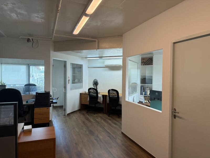 Pioneer Point, 5 Soon Lee Street, 1,302 sqft, Factory / Workshop (B2) For Sale, by Derrick Neo, 21957462 - CommercialGuru.com.sg