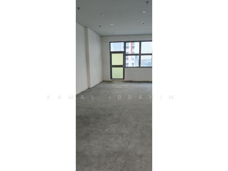 Near Toh Guan Rd, Boon Lay / Jurong / Tuas, 1,927 sqft, Light Industrial (B1) For Rent, by Kamal Ibrahim, 21960181 - CommercialGuru.com.sg