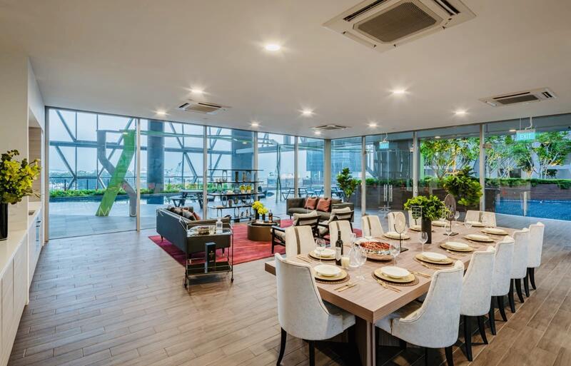 ✔ An Iconic Landmark Enjoy Panoramic of Full Sea and Direct Live Fireworks Views: (+65) 8838 1388!