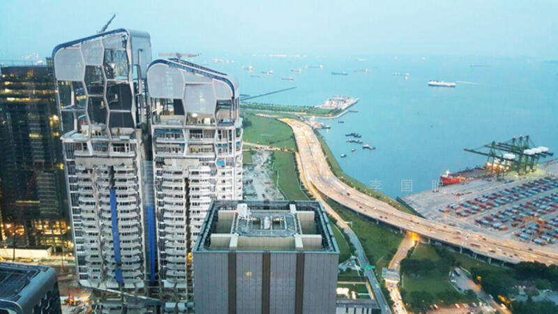 ✔ An Iconic Landmark Enjoy Panoramic of Full Sea and Direct Live Fireworks Views: (+65) 8838 1388!