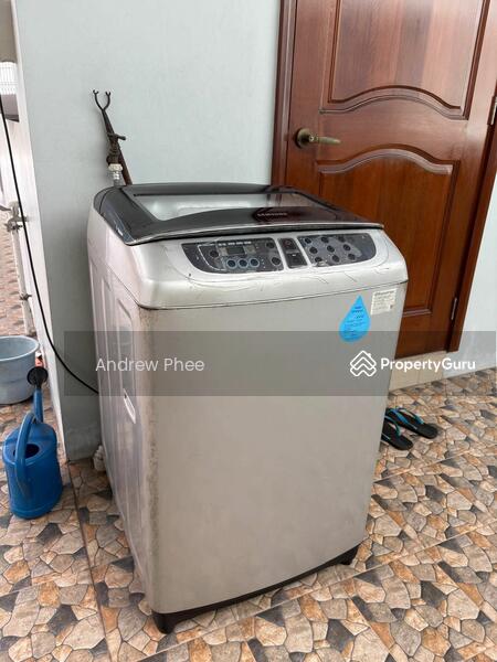 For Rent - Ensuite Room in Detached House on Holland Road