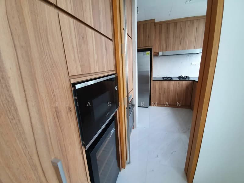 Orchard Scotts, 11 Anthony Road, 4 Bedrooms, 3,369 sqft, Condominium For Rent, by Ella Sherman, 21975362 - PropertyGuru.com.sg