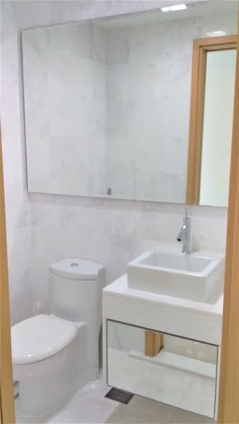 Tribeca by the Waterfront, 60 Kim Seng Road, 3 Bedrooms, 1,765 sqft, Condominium For Rent, by Christina Lim, 21981003 - Powder Room - PropertyGuru.com.sg