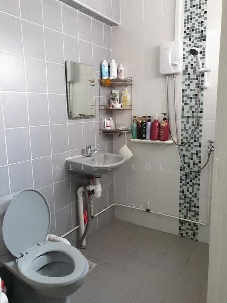 251 Tampines Street 21, 251 Tampines Street 21, Pasir Ris / Tampines, 2 Bedrooms, 796 sqft, HDB Flat For Rent, by Alice Koh, 21984050 - PropertyGuru.com.sg