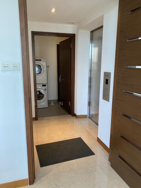 Private Lift 