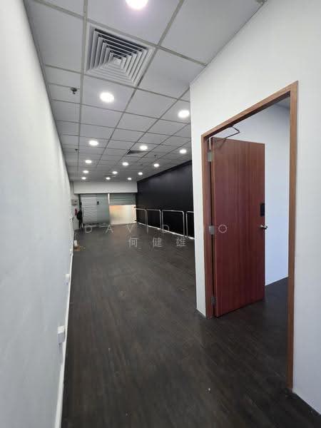 Sim Lim Square, 1 Rochor Canal Road, Beach Road / Bugis / Rochor, 570 sqft, Other Retail For Rent, by David Ho 何健雄, 21989751 - CommercialGuru.com.sg