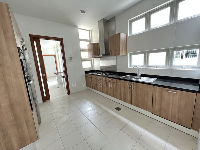 See Video in Listing! BUNGALOW NEAR AUSTRALIAN AND FRENCH SCHOOL, Cotswold Close, 7 Bedrooms, 6,311 sqft, Bungalow House For Rent, by Amy Chew, 21991992 - PropertyGuru.com.sg