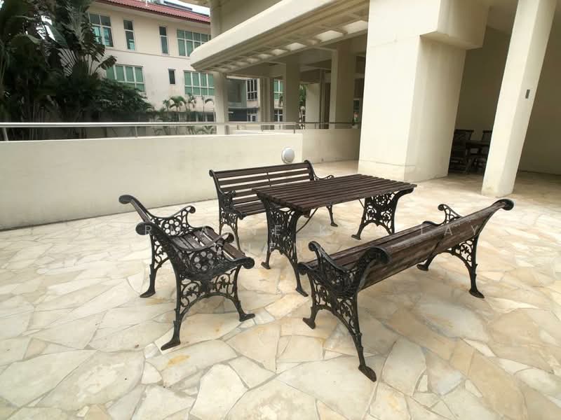 Balmoral Place, 20 Balmoral Crescent, 3 Bedrooms, 1,292 sqft, Condominium For Rent, by CHERMAINE Koh Lay Cheng, 21992048 - PropertyGuru.com.sg