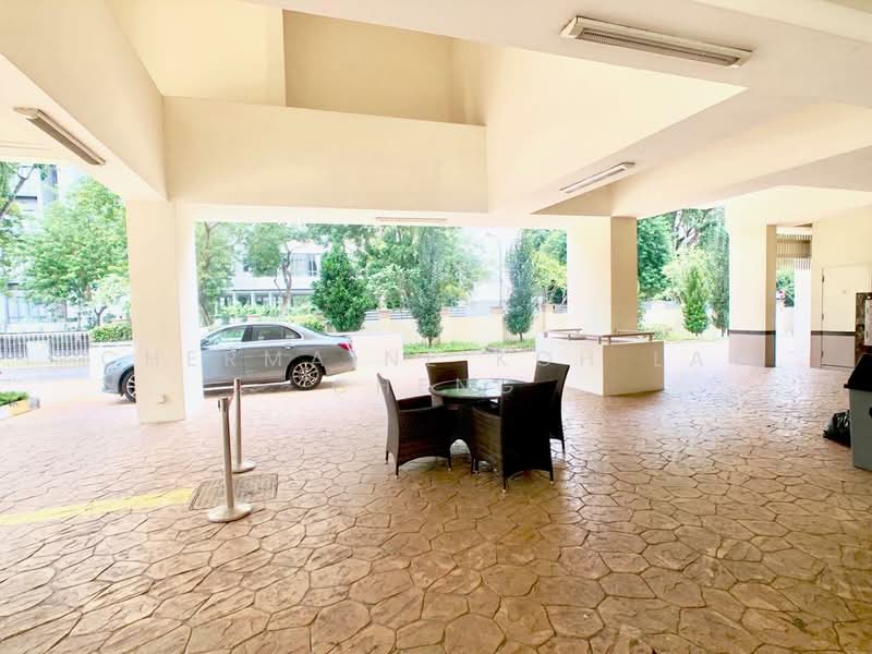 Balmoral Place, 20 Balmoral Crescent, 3 Bedrooms, 1,292 sqft, Condominium For Rent, by CHERMAINE Koh Lay Cheng, 21992048 - PropertyGuru.com.sg