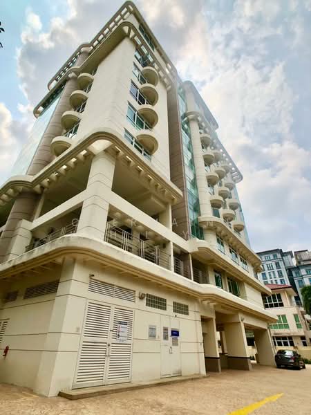 Balmoral Place, 20 Balmoral Crescent, 3 Bedrooms, 1,292 sqft, Condominium For Rent, by CHERMAINE Koh Lay Cheng, 21992048 - PropertyGuru.com.sg
