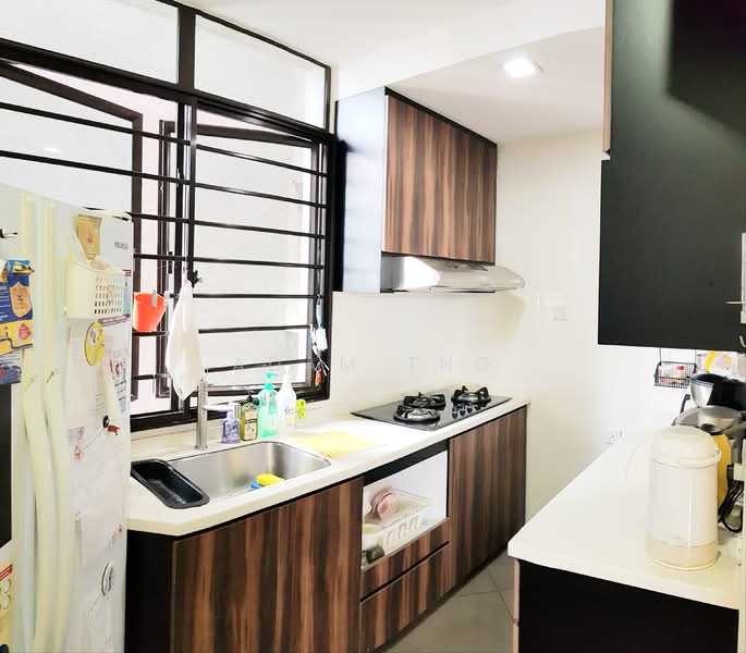 Parc Oasis, 37 Jurong East Avenue 1, 3 Bedrooms, 1,227 sqft, Condominium For Rent, by Adam Tng, 21992206 - PropertyGuru.com.sg