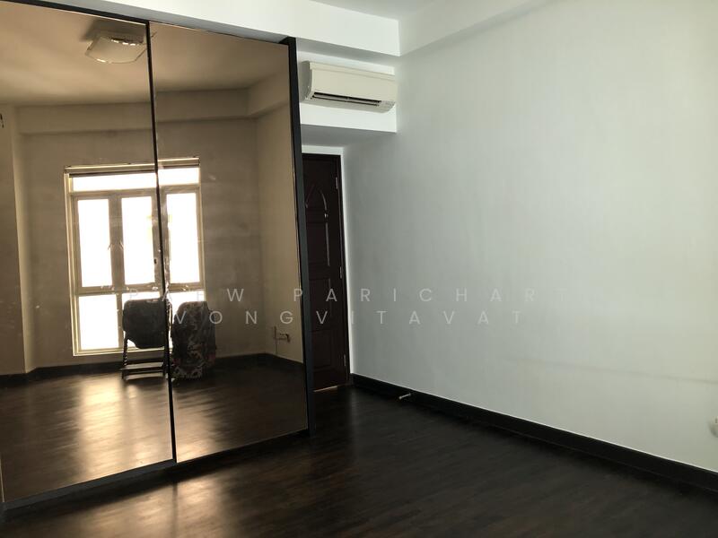 For Rent - Holt Residences