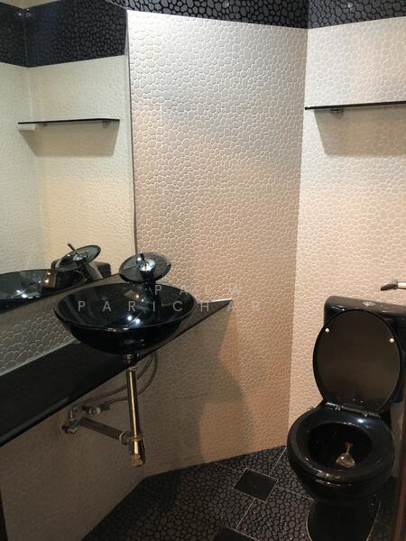 For Rent - Holt Residences