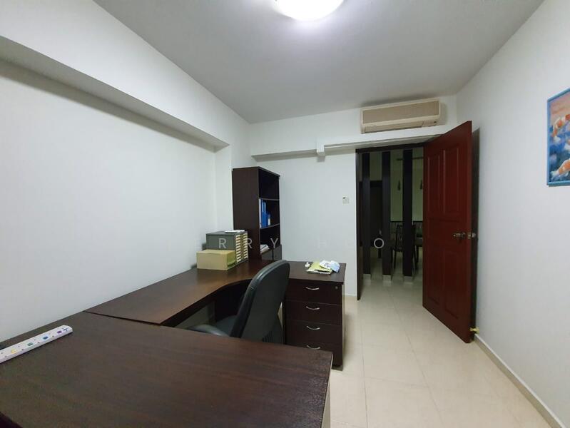 Common Bedroom 2 (can be converted into regular bedroom if required)