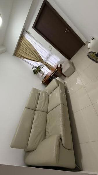 Suites 28, 28 Lorong 30 Geylang, Eunos / Geylang / Paya Lebar, 1 Bedroom, 430 sqft, Apartment For Rent, by Desmond Chiang, 21997298 - Living Room - PropertyGuru.com.sg