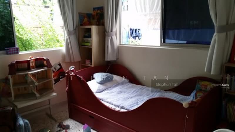 Serangoon Garden Estate, Portchester Avenue, 4 Bedrooms, 2,700 sqft, Semi-Detached House For Rent, by Stephen Tan, 21998112 - Maid,s Room - PropertyGuru.com.sg