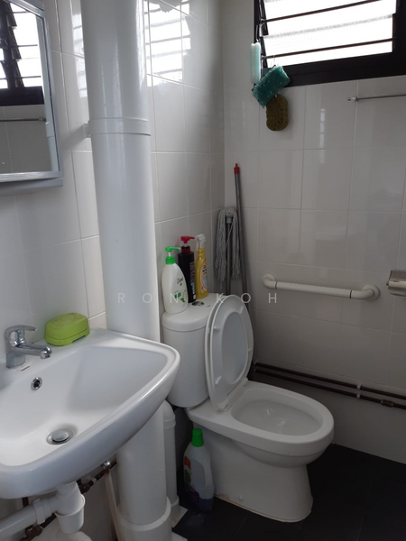 633 Ang Mo Kio Avenue 6, 633 Ang Mo Kio Avenue 6, 2 Bedrooms, 721 sqft, HDB Flat For Rent, by Ron Koh, 21999238 - PropertyGuru.com.sg