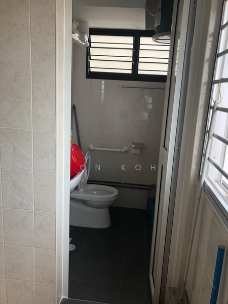 633 Ang Mo Kio Avenue 6, 633 Ang Mo Kio Avenue 6, 2 Bedrooms, 721 sqft, HDB Flat For Rent, by Ron Koh, 21999238 - PropertyGuru.com.sg