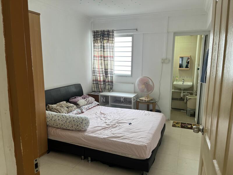 633 Ang Mo Kio Avenue 6, 633 Ang Mo Kio Avenue 6, 2 Bedrooms, 721 sqft, HDB Flat For Rent, by Ron Koh, 21999238 - PropertyGuru.com.sg