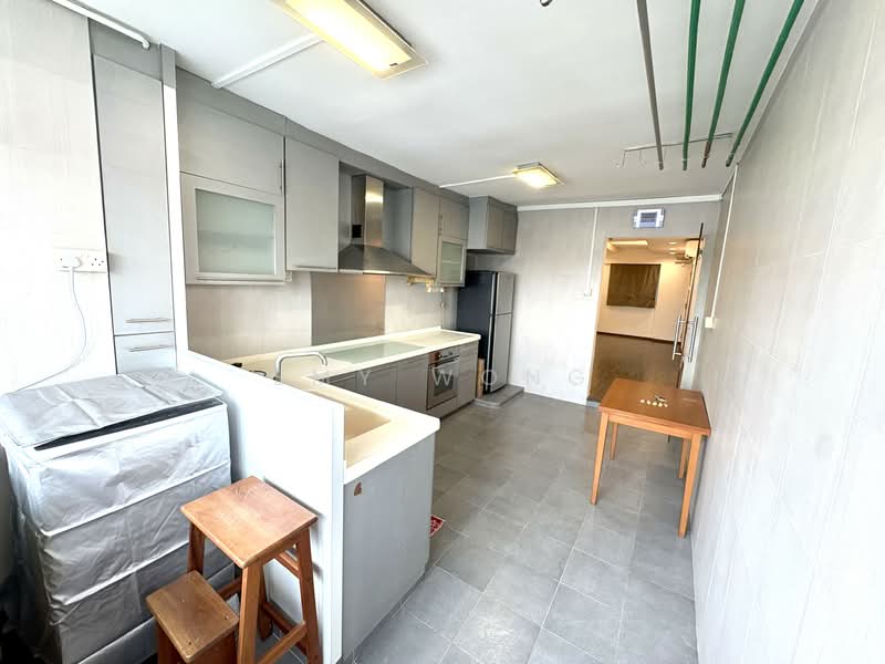 222 Serangoon Avenue 4, 222 Serangoon Avenue 4, 1 Bedroom, 721 sqft, HDB Flat For Rent, by Emy Wong, 22000314 - Kitchen - PropertyGuru.com.sg