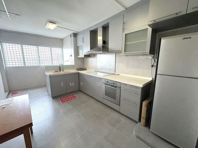 222 Serangoon Avenue 4, 222 Serangoon Avenue 4, 1 Bedroom, 721 sqft, HDB Flat For Rent, by Emy Wong, 22000314 - Kitchen - PropertyGuru.com.sg