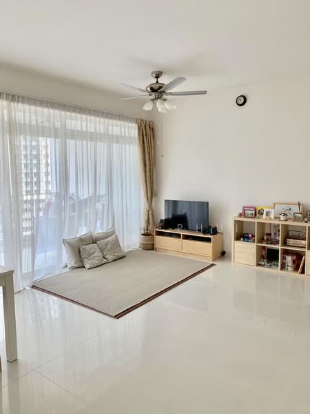 The Metropolitan Condominium, 8 Alexandra View, 3 Bedrooms, 1,399 sqft, Condominium For Rent, by Carol Phui, 22001039 - PropertyGuru.com.sg